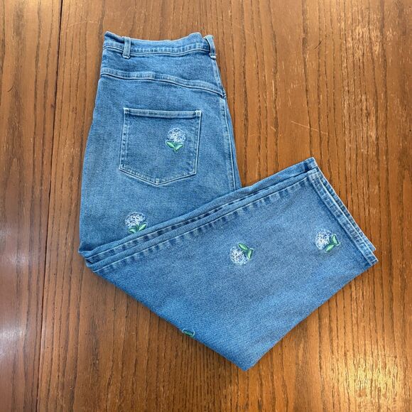 The Quacker Factory Denim - Quacker Factory Jeans Size 16 Blue Denim Hydrangea Floral Embroidered Stretch